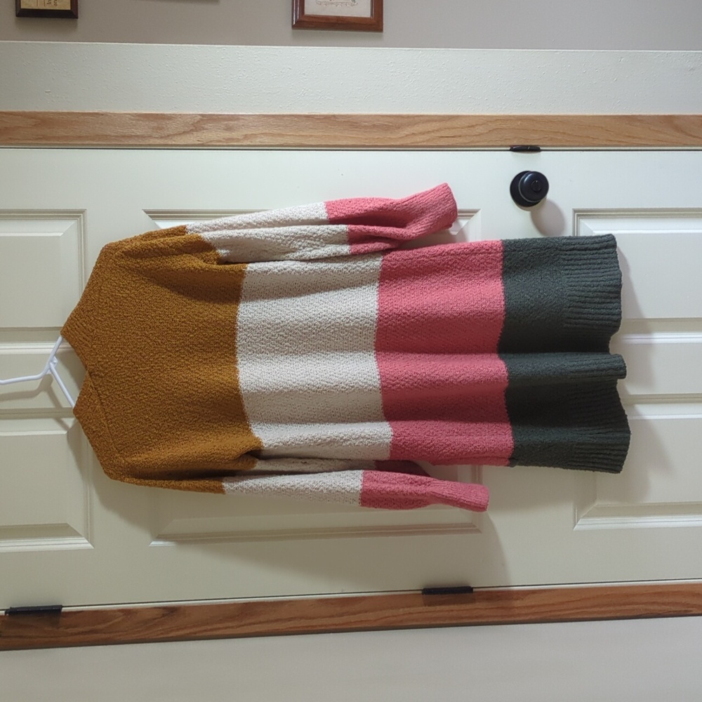 Sweater - Picture 3 of 3